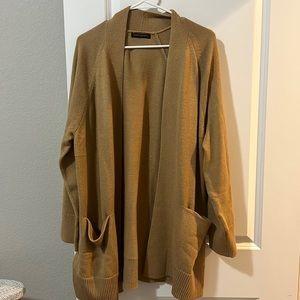 Banana Republic Cardigan/Sweater